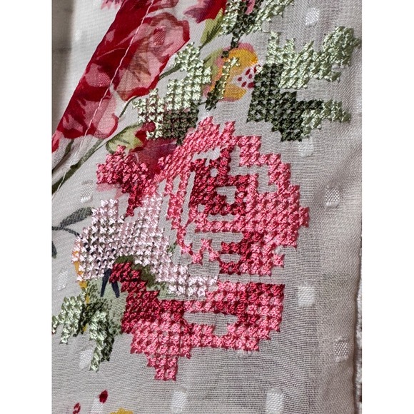 Time and Tru Floral Embroidered V Neck Tassel Blouse Women Size S - Picture 2 of 10